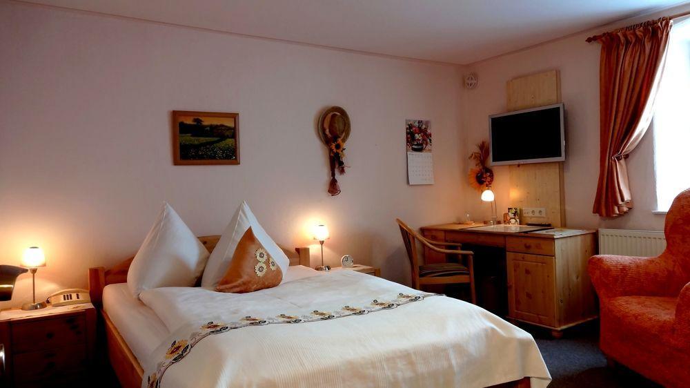 Logis L'Auberge Gutshof Bischofswerda Esterno foto