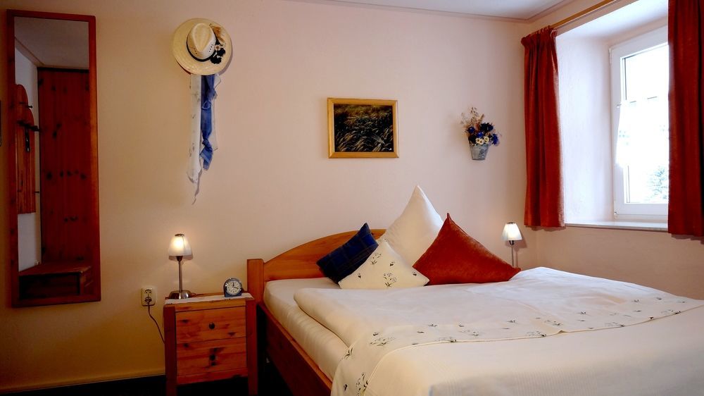 Logis L'Auberge Gutshof Bischofswerda Esterno foto